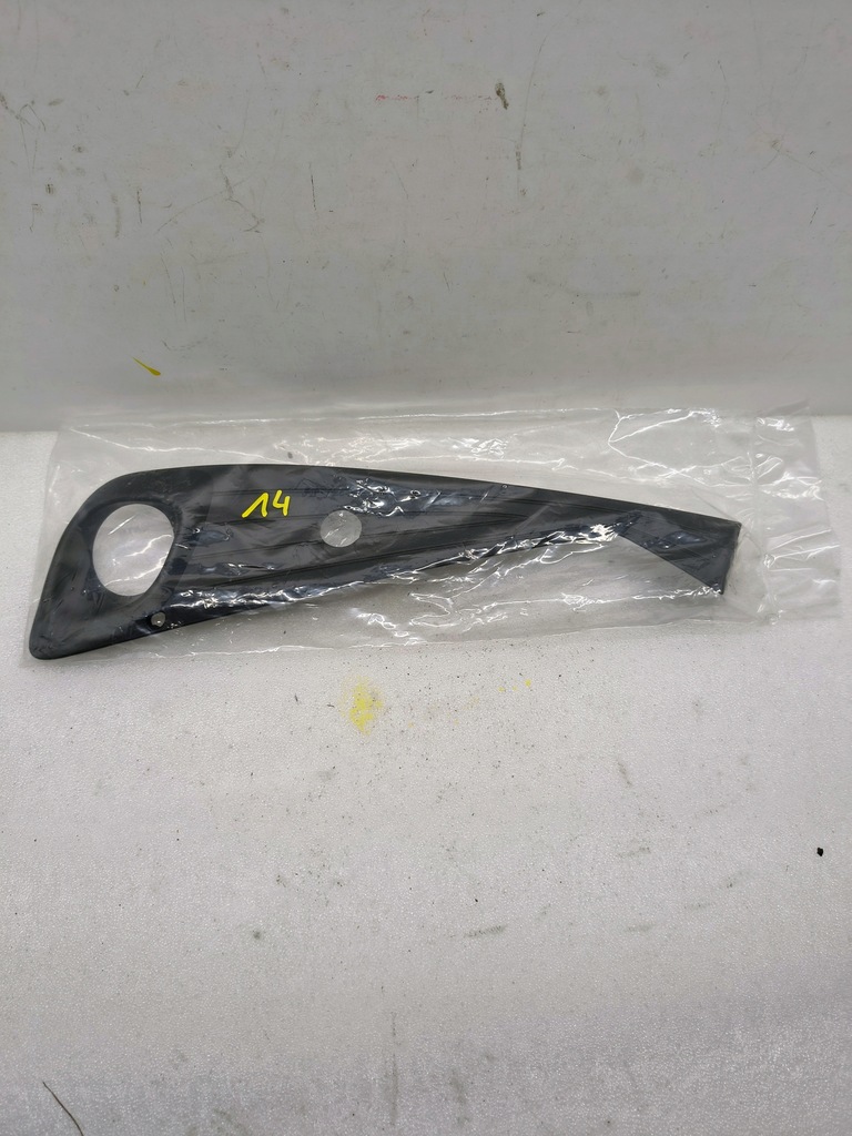 фото №1, Решітка рамка протитуманної фари ліва лівий перед toyota chr c-hr 16- 52128-f4220