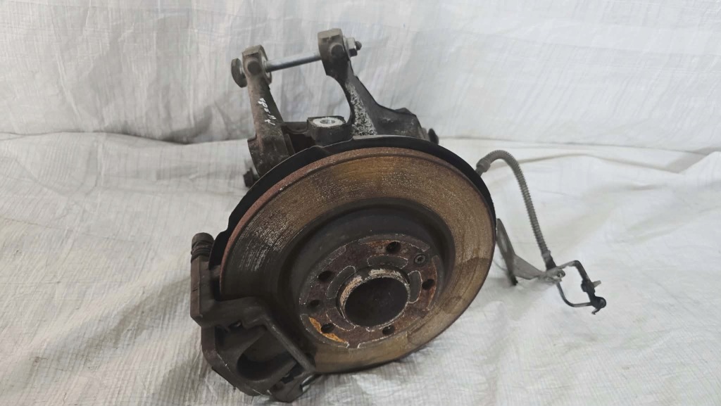 фото №1, Поворотный кулак задняя левая peugeot 508 ii 9817537010