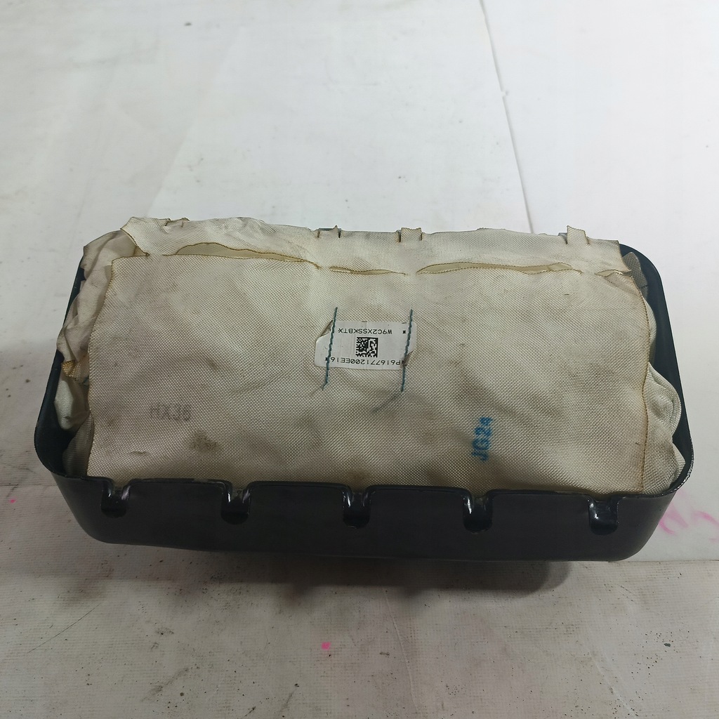 фото №1, Dodge ram 19- подушка панелі приладової панелі usa p616771200ee16