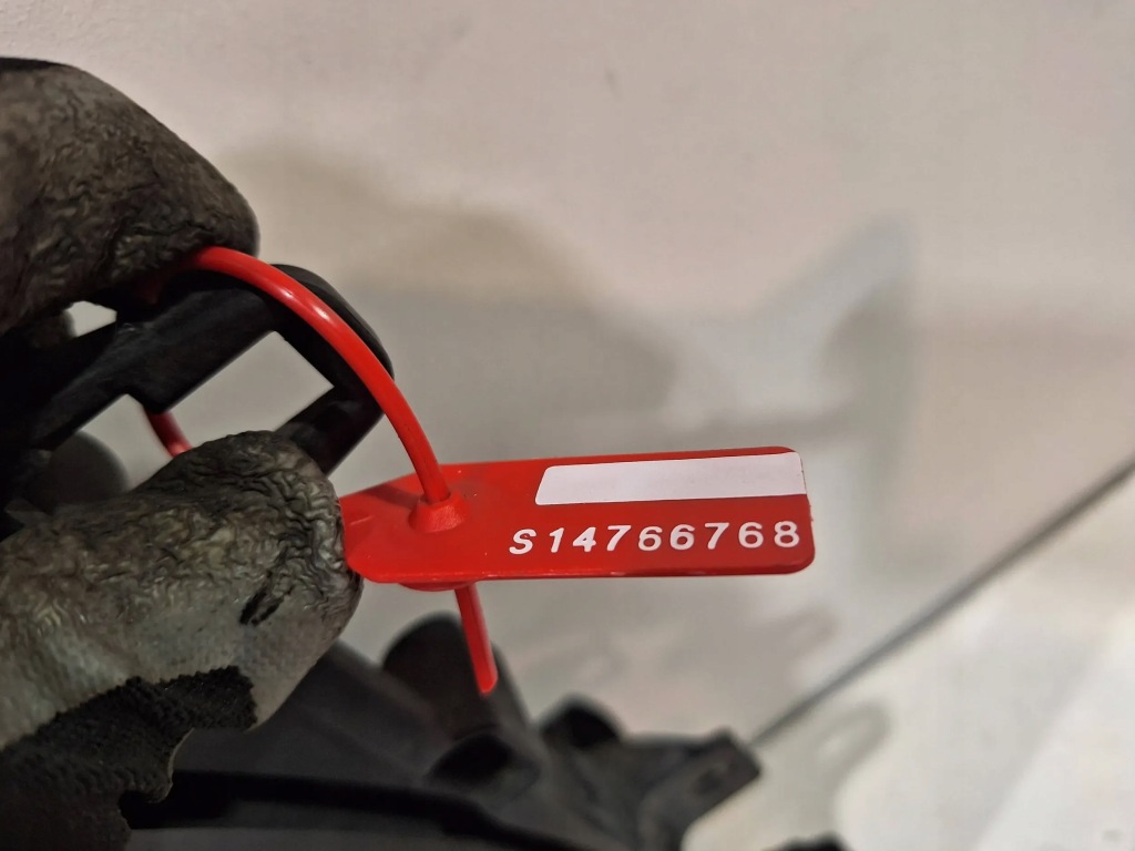 Купити Вентилятор радіатора корпус 39021789 opel adam corsa e 1.0 1.4 turbo 12-