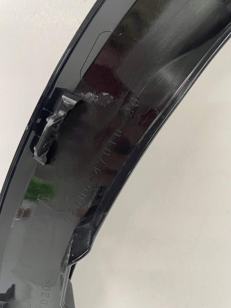 фото №12, Молдинг накладка крила лівий задня toyota prius v 75606-47010-20