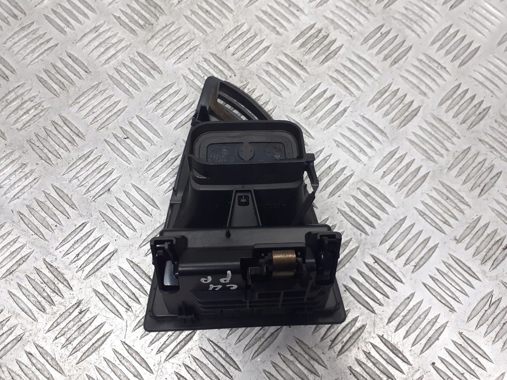 фото №3, Решётка обдув правая citroen c4 1.6