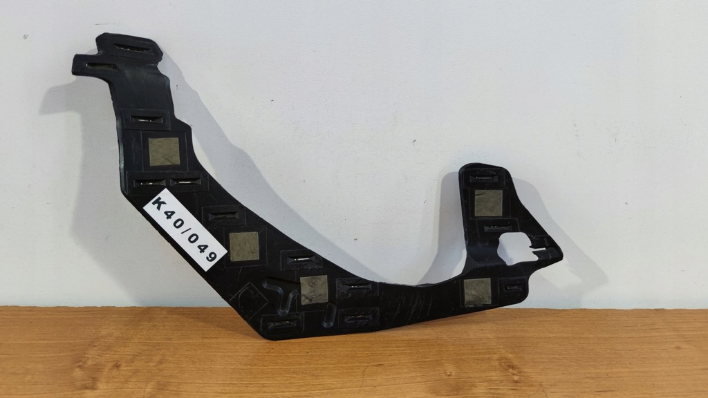 фото №1, Mazda mx5 лівий напрямна бампера кронштейн кронштейн