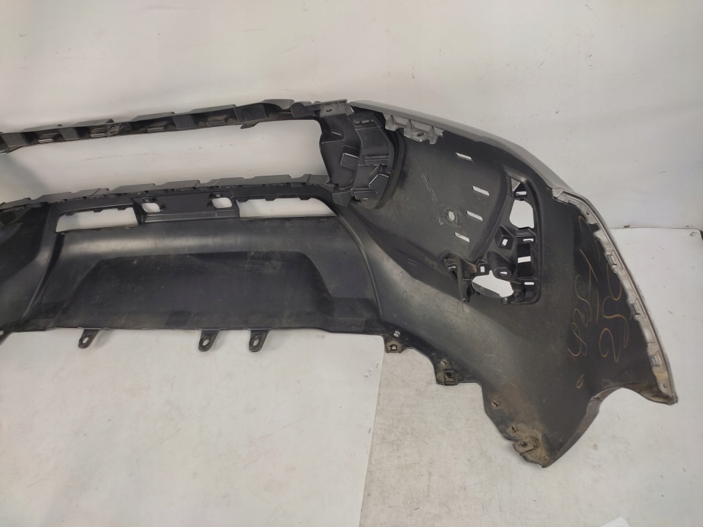 Toyota hilux viii рестайлинг  бампер передний перед 2020- Доставка