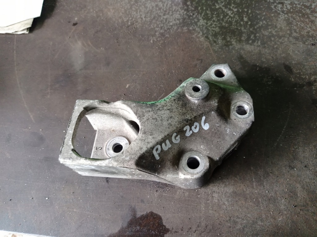фото №1, Peugeot 206 1.4 hdi - кронштейн двигуна