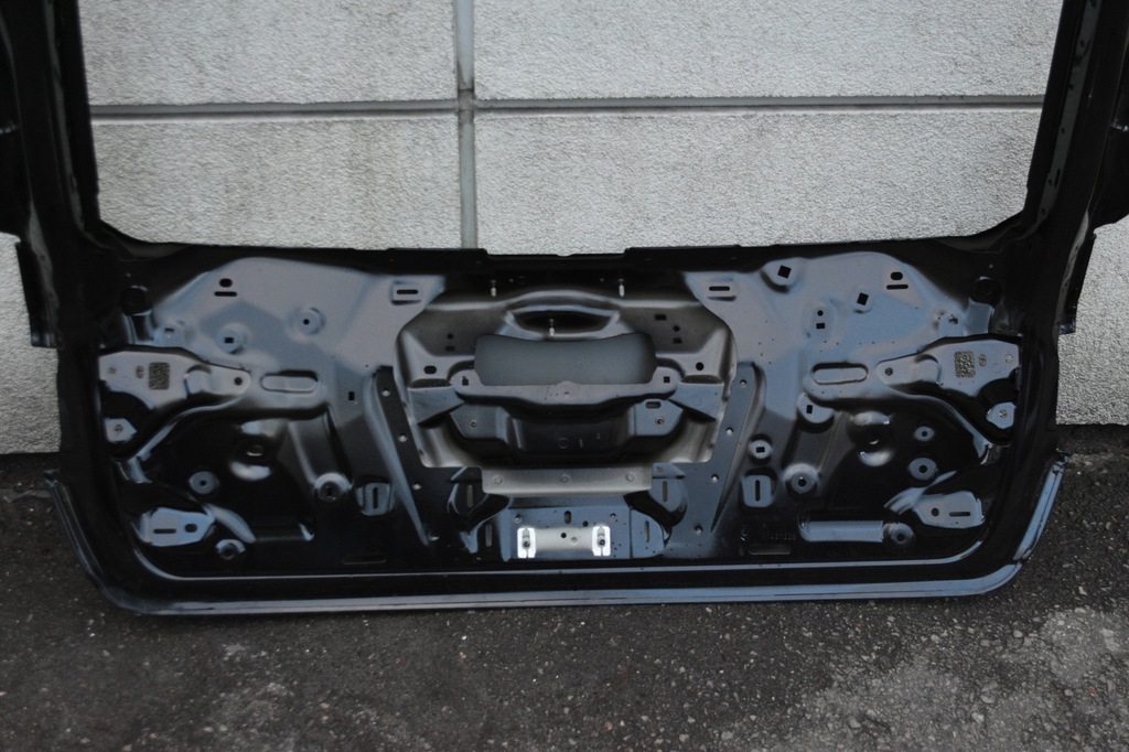 фото №13, Audi a4 b9 кришка багажника задня