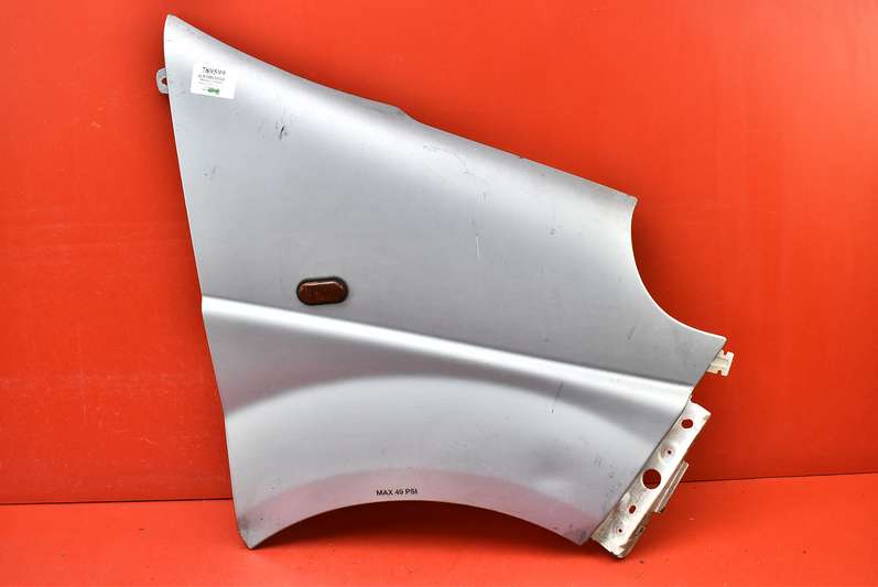 фото №1, Крыло правый перед передний jasnobłękitny renault trafic 2 ii 01-14