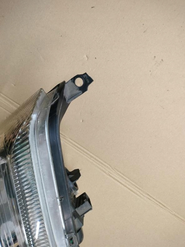 фото №4, Лампа права перед citroen c2 eu