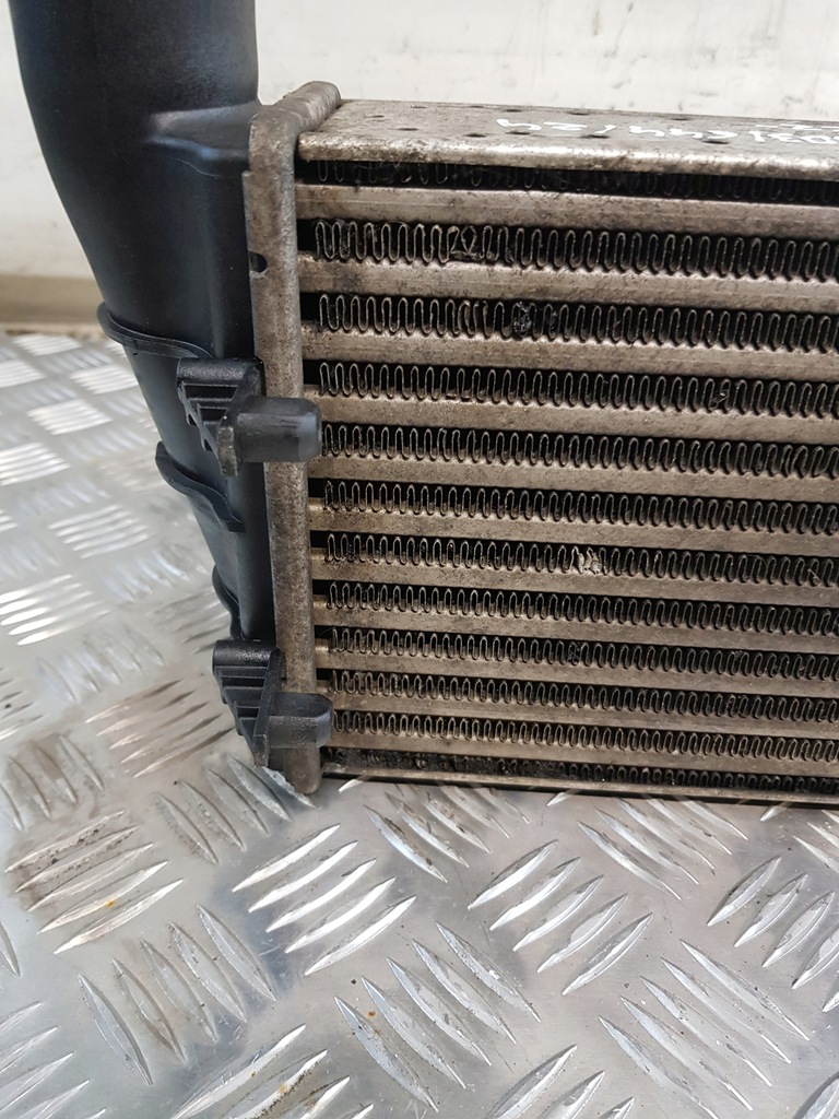 фото №9, Интеркулер audi a6 c5 1.8t 058145805b