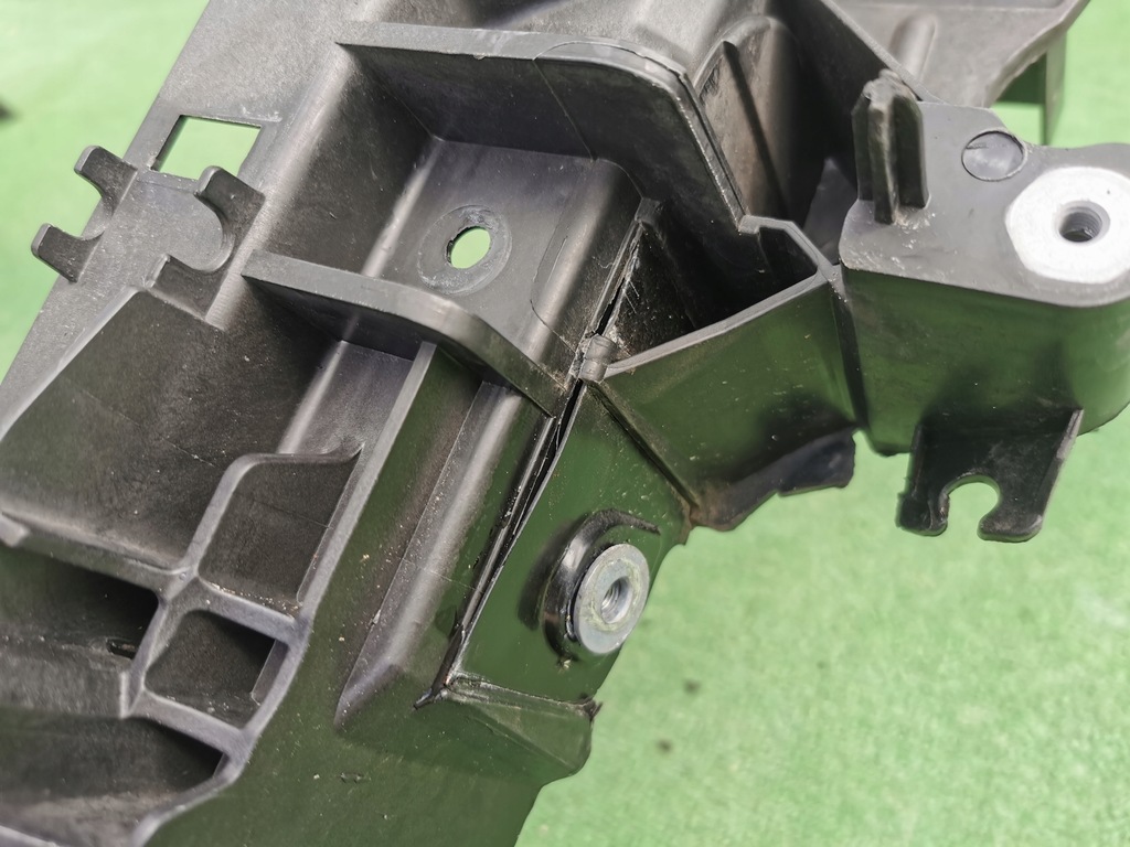 фото №10, Pas передний усилитель audi a1 8x b.ładny 8x0805588b