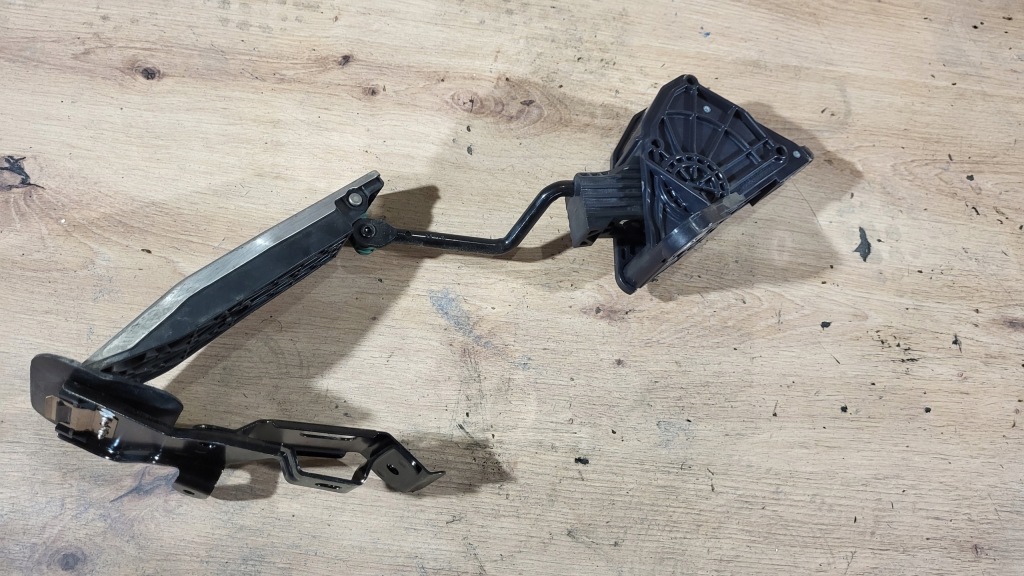 фото №8, Педаль газу потенціометр honda civic viii 8 ufo hb 5d 1,8 europa