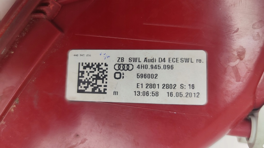 Фара led правий задній w крила audi a8 d4 4h0945096 Доставка