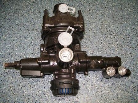 Клапан коректор гальмівний renault 4757110460 Ціна