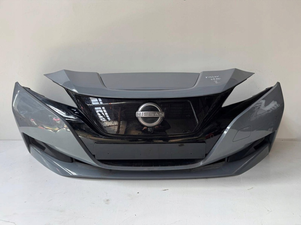 Купити Nissan leaf 2 бампер перед передній pdc камера