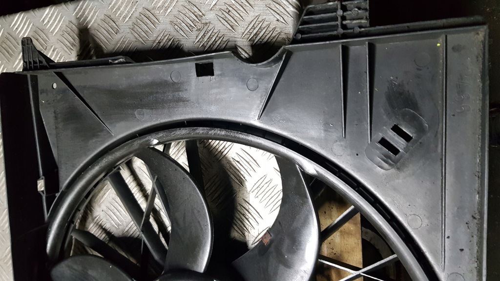 фото №3, Mercedes w211 вентилятор радиатора 2.2 cdi корпус