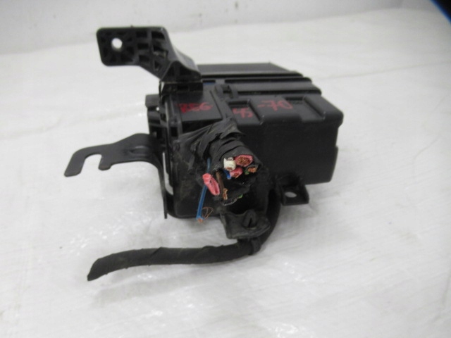 фото №4, Hyundai i40 коробка запобіжників