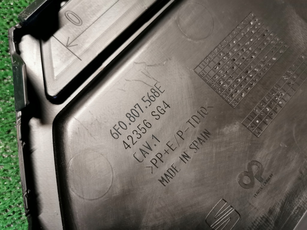 фото №12, Диффузор бампера задняя заднего seat ibiza v 6f0 6f0807568e