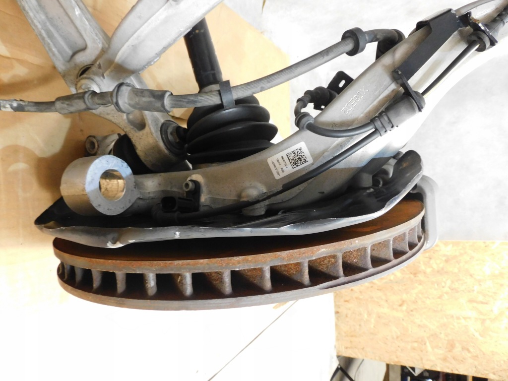 Audi q7 4m поворотний кулак ліва важелі амортизатор ступиця супорт привідний вал komplt Недорого