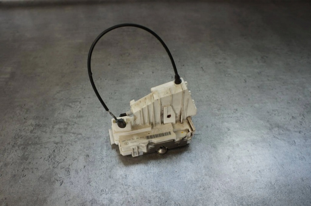 фото №4, Замок правый перед передний mercedes r w251 4 pin