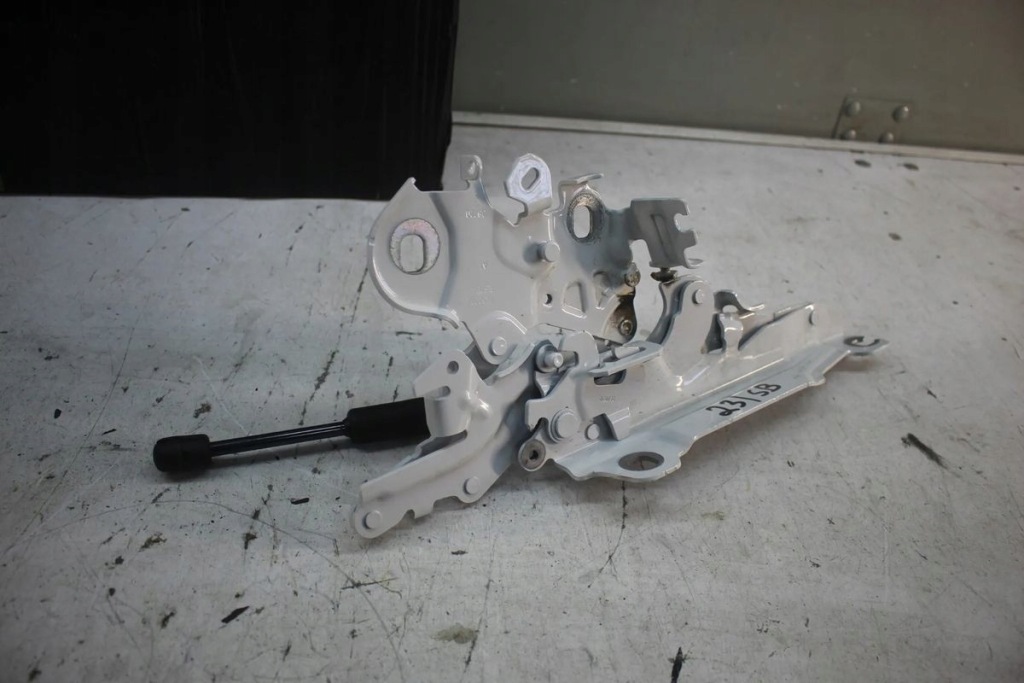 фото №1, Петля капот правый bmw 2 f44 f40 7450924