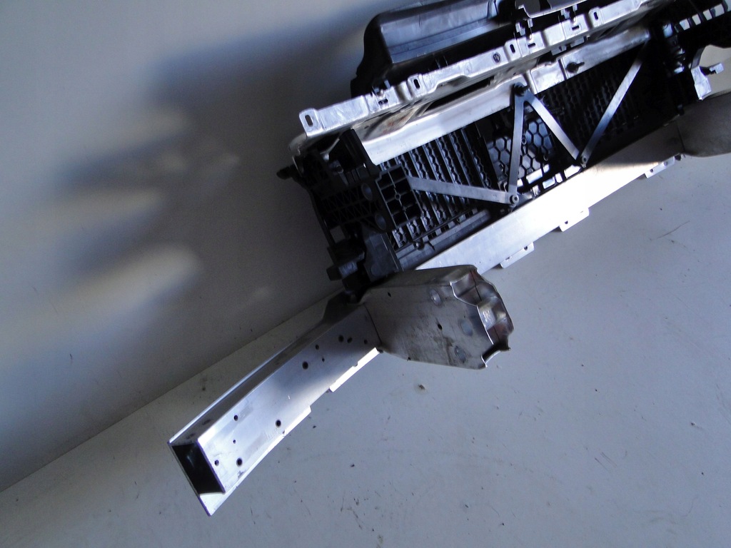 фото №11, Mercedes c klasa 206 w206 pas передній підсилювач перед