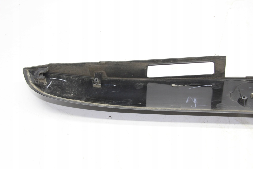 Молдинг накладка задній кришки nissan juke f15 2011- Зі Шроту