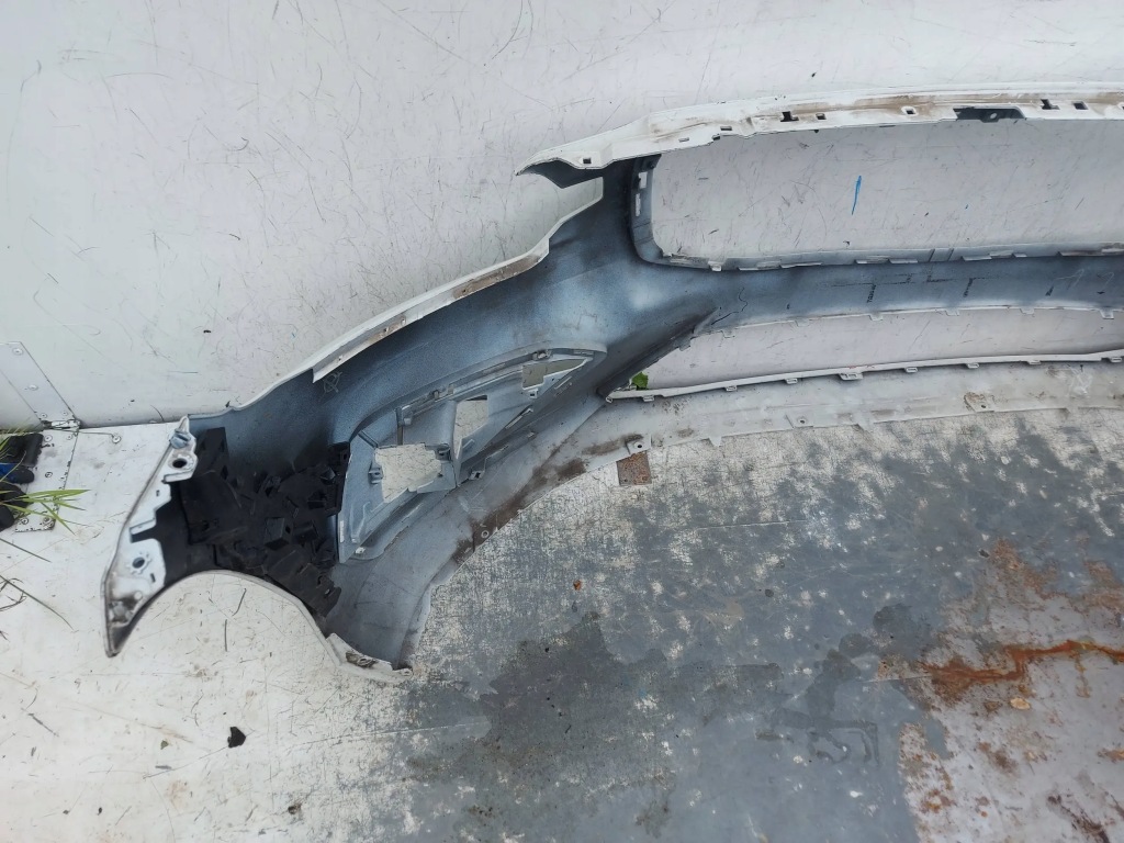 Volvo v60 s60 рестайлінг  18- бампер передній перед Зі Шроту