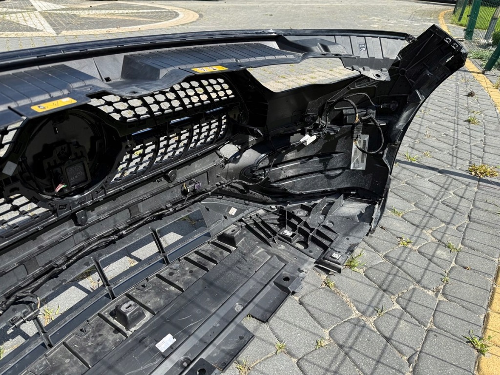 Mercedes gla 247 h247 amg рестайлинг  бампер перед передний kompletny 6x pdc Доставка