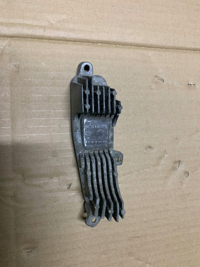 фото №8, Led drl правий 1042004r porsche panamera turbo s 971