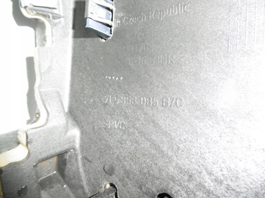 фото №10, Панель середній рамка панель приладів porsche cayenne 7l