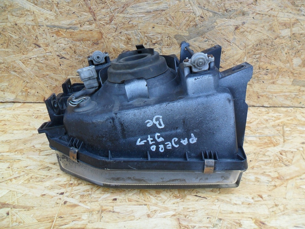 фото №11, Mitsubishi pajero v20/v40 1997- фара левый