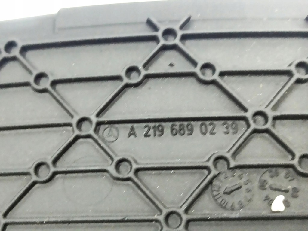 фото №14, Mercedes-benz cls c219 2005 панели приборная, консоль