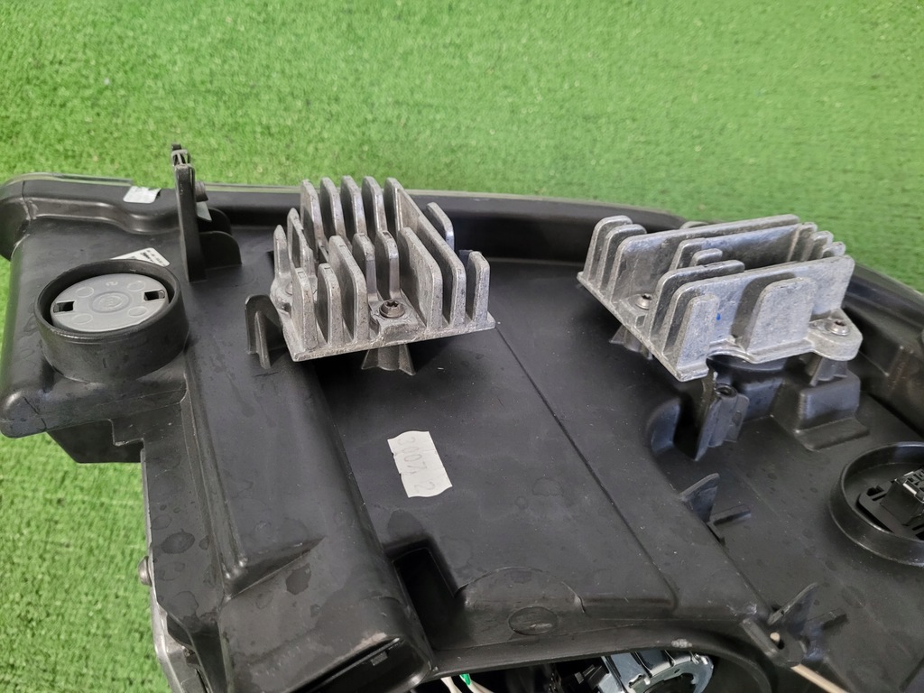 фото №10, Bmw x1 e84 lci lift лампа левая bi ксенон левый 7290239 фара europa