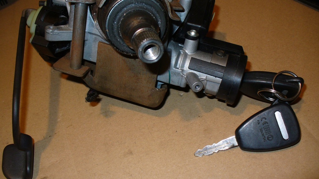 фото №7, Chrysler pt cruiser хрестовина колонка петля замок запалювання