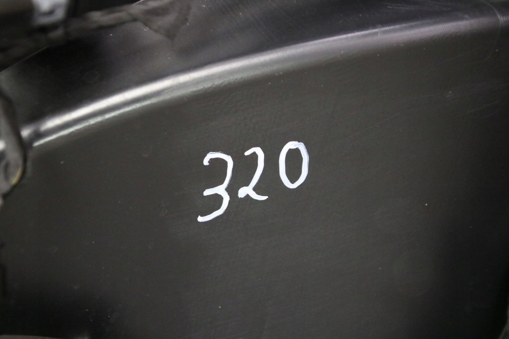 фото №16, Bmw 7 g70 i7 m-pakiet бампер перед передний 416 carbonschwarz