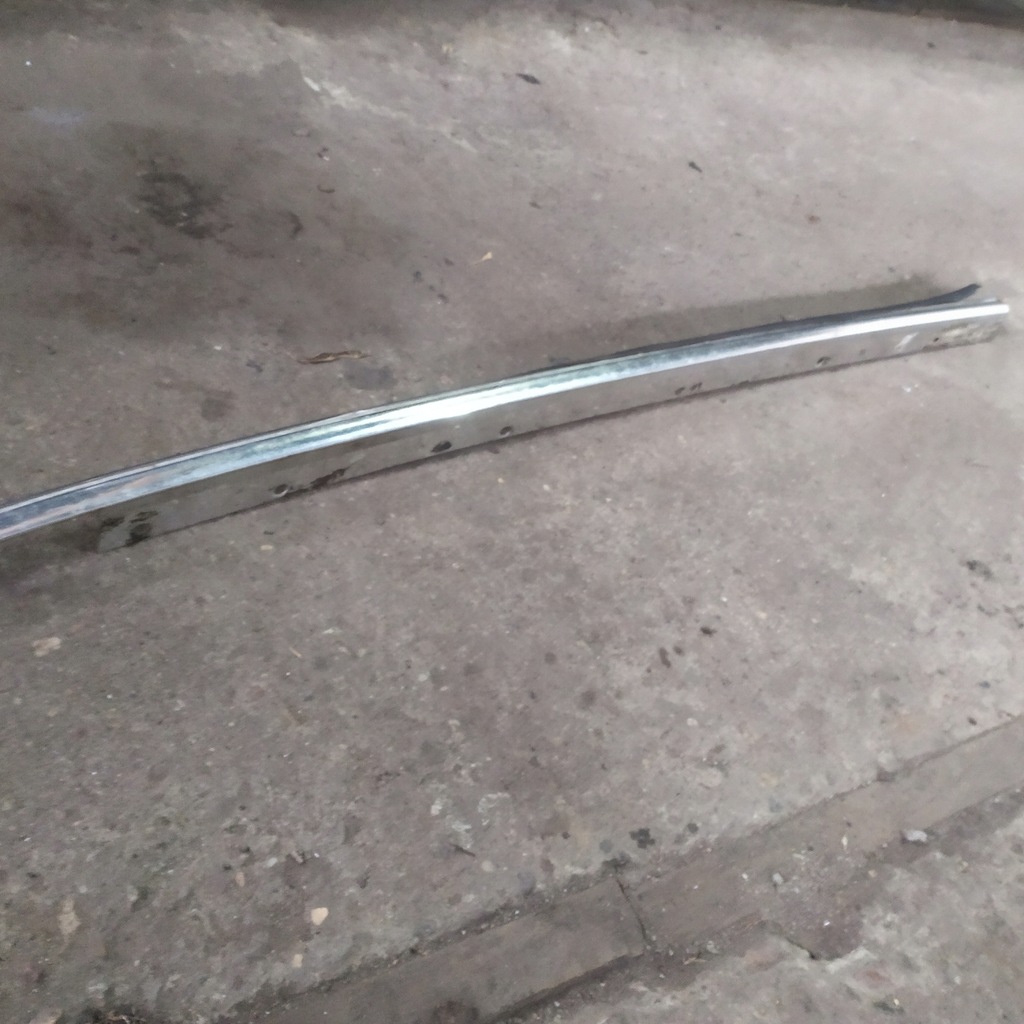 фото №5, Mercedes c123 рамка двері права