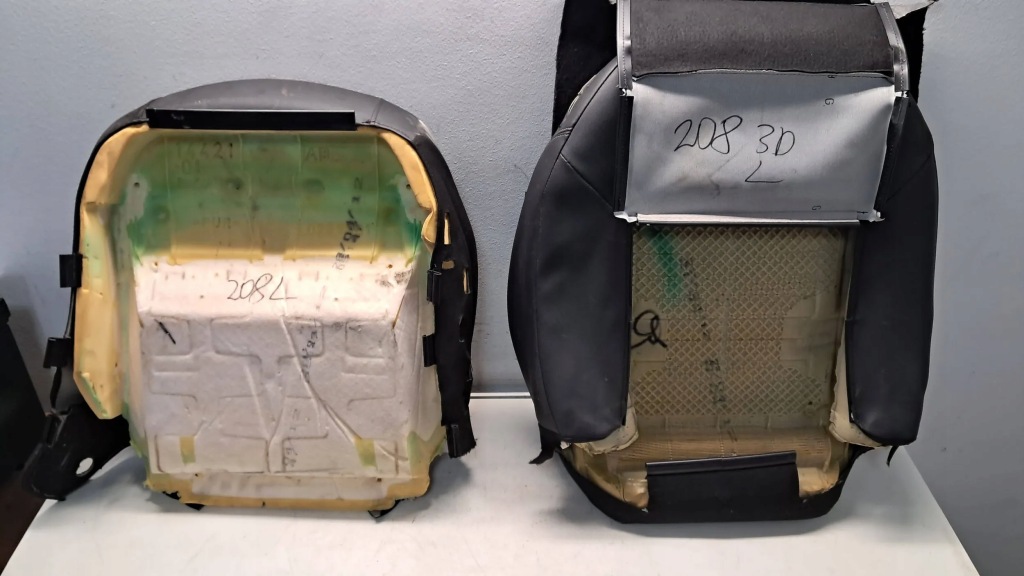 фото №7, Peugeot 208 3d обшивка сидіння спинка сидіння l