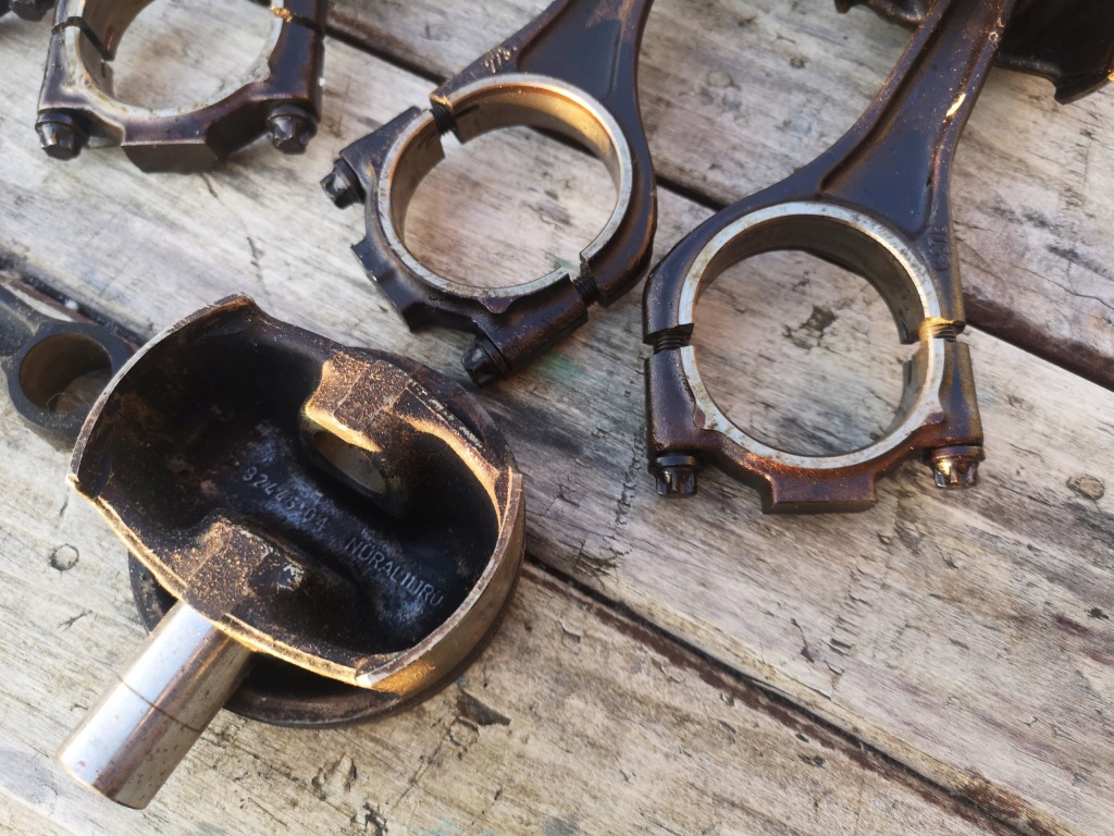 фото №11, Поршень с шатун bmw e60 e65 4.4i 333km n62