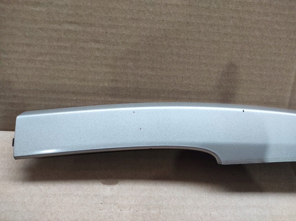 фото №3, Заглушка накладка рейлинг правая перед renault laguna iii