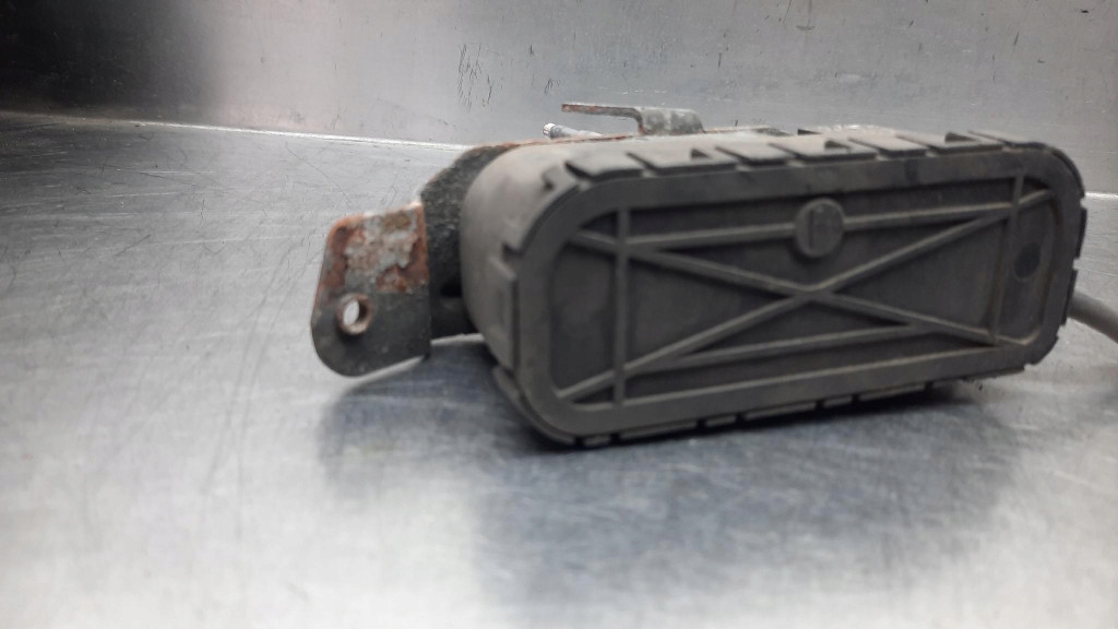 фото №6, Моторчик дворники фара правый 8620954 volvo s80 98-06r