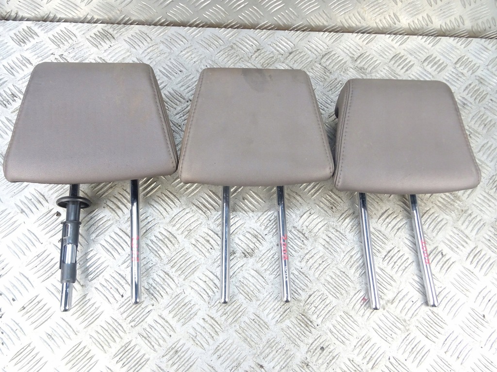 фото №1, Peugeot 2008 підголівники задня комплект