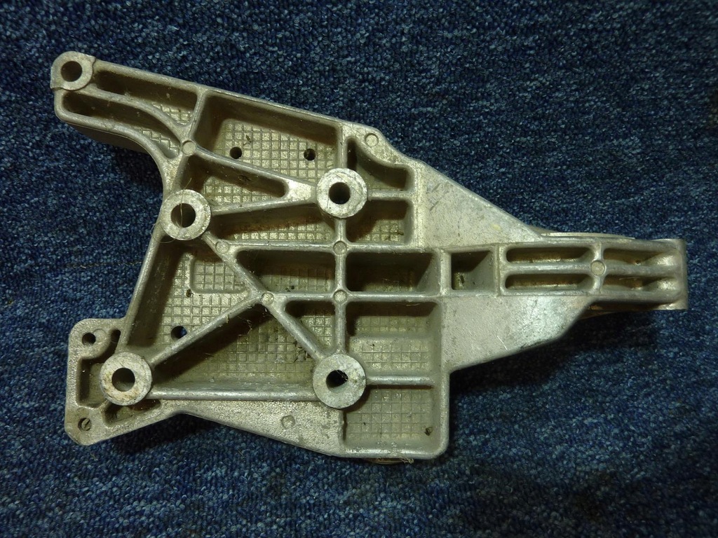 фото №6, Кронштейн опора полуось 46764372 lancia alfa romeo