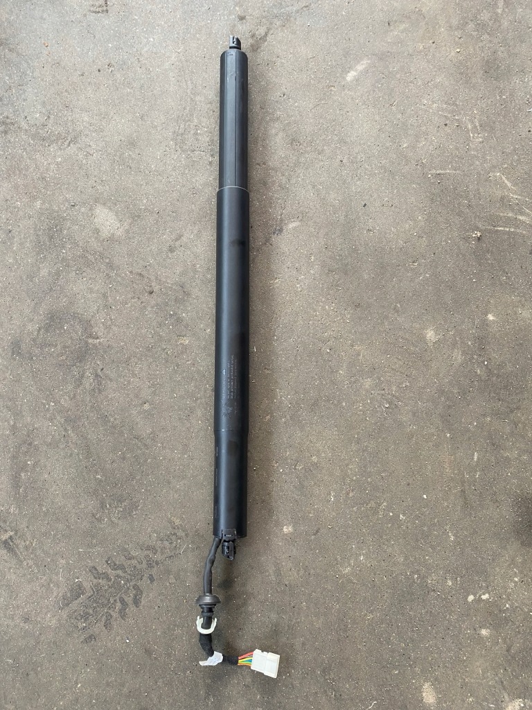 фото №1, Bmw x5 g05 привод крышки 9482800