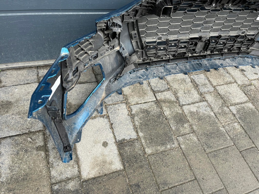 Бампер перед audi a3 8y0 basic обычный bez pdc хороший Оригинал