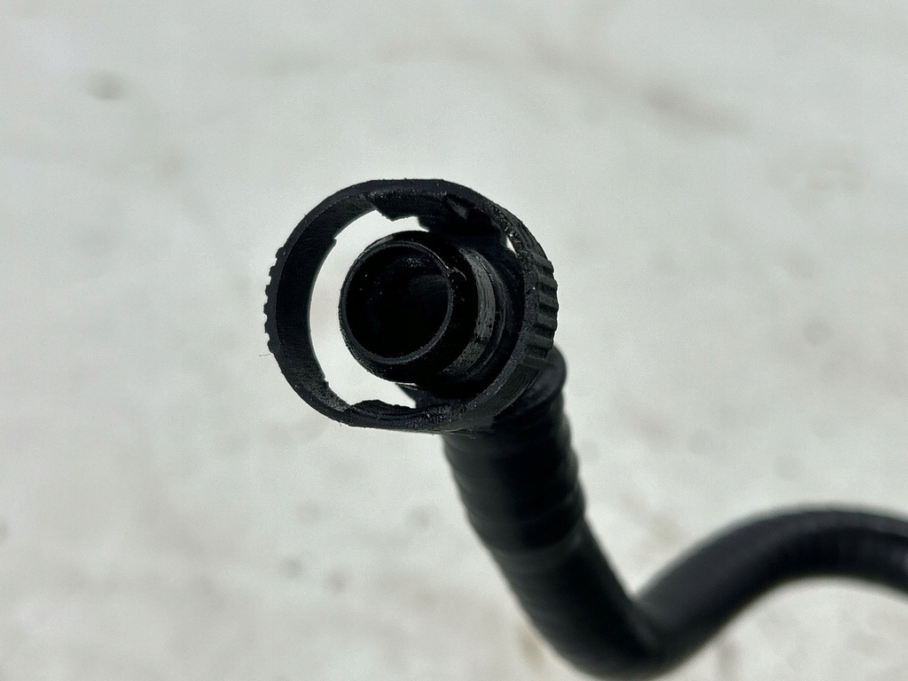 фото №6, Вентиляція картера bmw 5 f10 f11 7567396