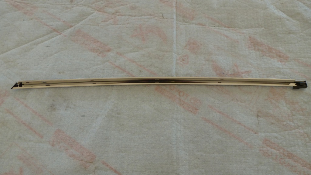 Toyota оригинал  молдинг хром в Украине