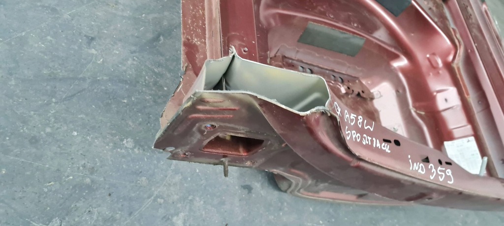 фото №11, A5 8w поддон усилитель pas задняя ниша колеса sportback 359 ly3s a5 8w