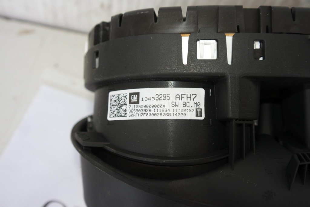 фото №3, Лічильник opel adam 13433295