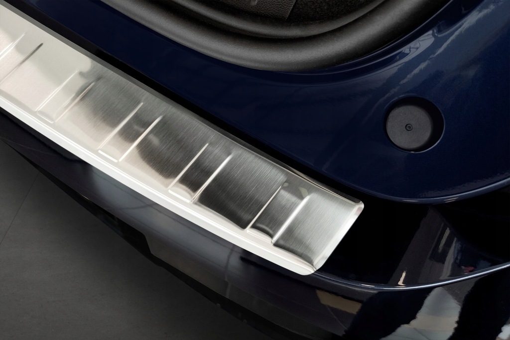 Накладка na бампер renault megane e-tech 2022- в Украине