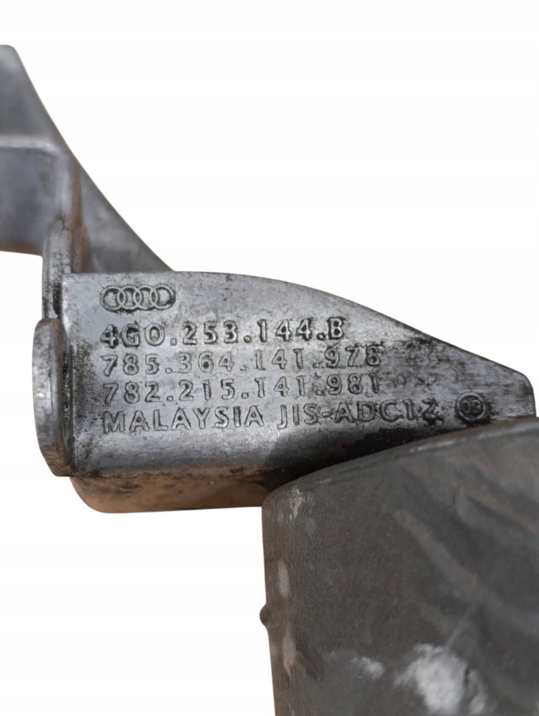 фото №7, Audi a6 s6 c7 4g 2016 комплект кронштейн / кронштейн глушника